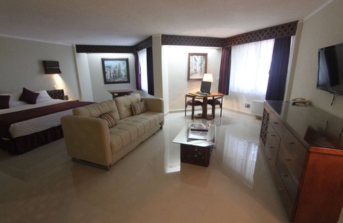 Downtown Cancun Hotel | Hotel Plaza Kokai Cancún