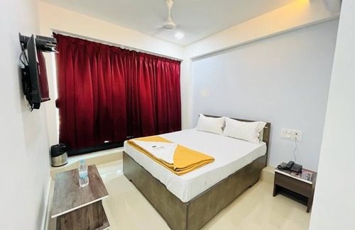 Surat Hotel | Hotel Pleasure