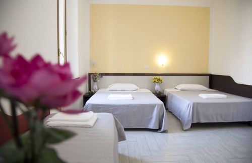 Zona Risorgimento Hotel | Hotel Poma