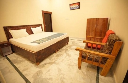 Khajuraho Hotel | Hotel Poorvi Inn
