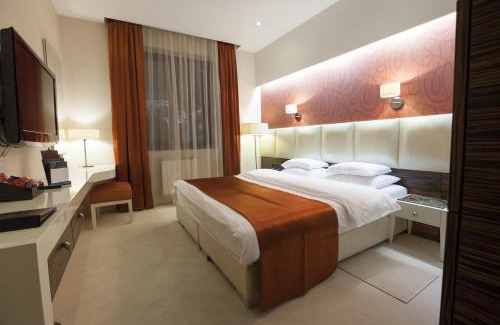 Vasant Kunj House | Hotel Popular Suites