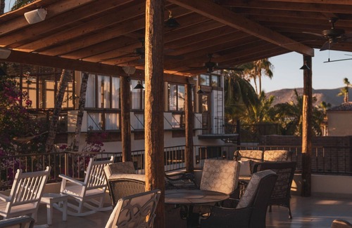 Esterito Apartment | Hotel Posada de las Flores. Junior suite 520, Luxury and confort on the malecon