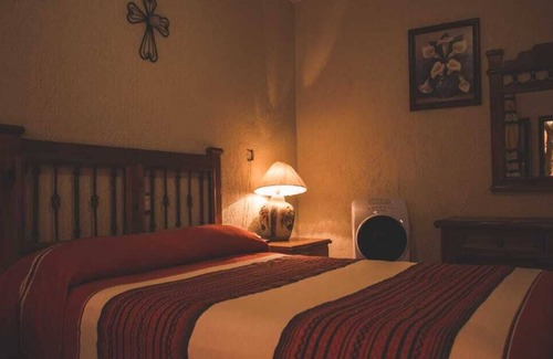 Santa Lucia del Camino Hotel | Hotel Posada Escudero