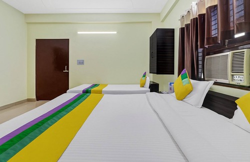 Mathura Hotel | Hotel Pragati palace