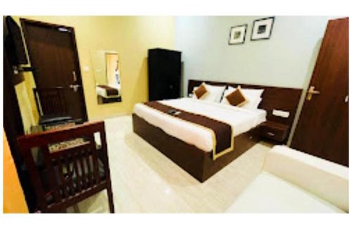 Jaipur Hotel | HOTEL PREMIUM SHREE GANESH Near Bypass road, Jaipur