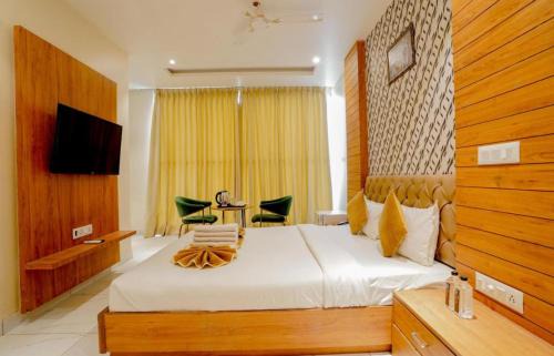 Vrindavan Hotel | Hotel Premvan by Silverkey Hospitality