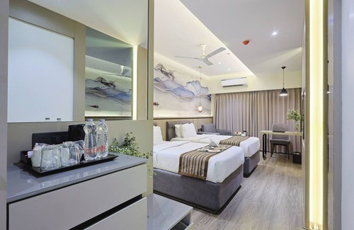 Sayajiganj Hotel | Hotel President
