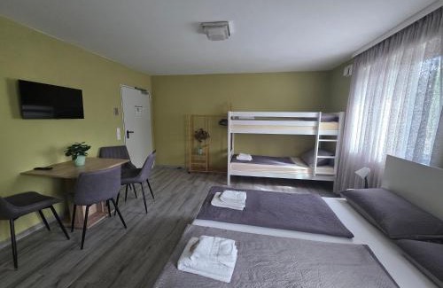 Mitte House | Hotel Prime Living Apartments Küche Netflix