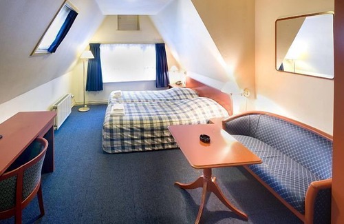 Red Light District Hotel | Hotel Prins Hendrik