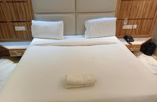 Sector D Hotel | Hotel Prithvi Inn - Near IGI Airport