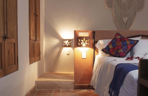 Guadalajara Hotel | Hotel Puerta San Pedro