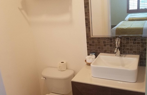 Avenida Revolucion Hotel | Hotel Quinta