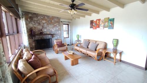 Ensenada Hotel | Hotel Quintas Papagayo