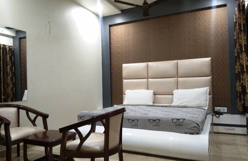 Rakabganj Hotel | Hotel R P