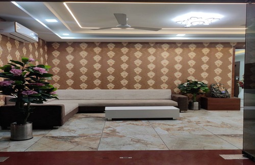 Vadodara Hotel | Hotel R R One