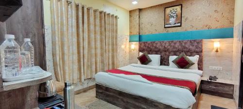 Varanasi Hotel | Hotel R S RESIDENCY