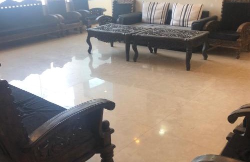 Varanasi Bed & Breakfast | Hotel Radiance Courtyard