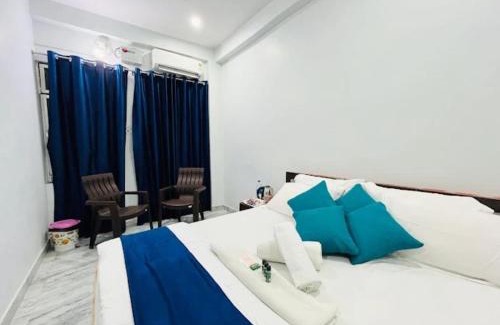 Faizabad Hotel | Hotel Raghub!r Nikunj - Near Shree Ram Janambhoomi & Hanuman Garhi Temple - #Air Conditioned Rooms #Wifi #Parking #Excellent Customer Service - Best Seller Homestay In Ayodhya