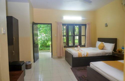 Sauraha Resort | Hotel Rainforest