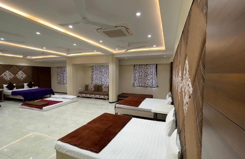 Ujjain Hotel | Hotel Ram