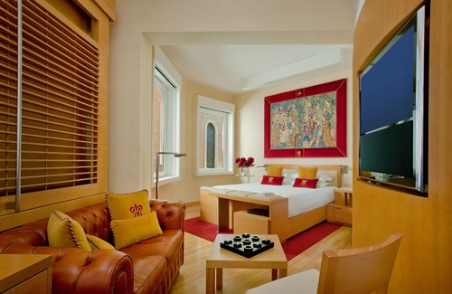 Rione V Ponte Hotel | Hotel Raphaël – Relais & Châteaux