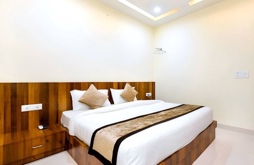 Bharatpur Hotel | Hotel Ravi Residency
