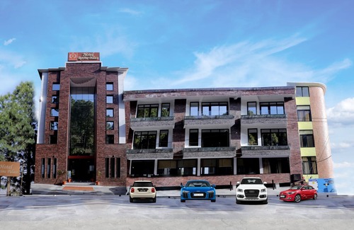 Lansdowne Hotel | Hotel Ravine Palace