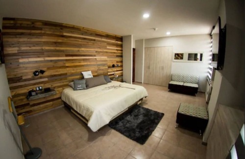 Leon Hotel | Hotel Real Azteca Boulevard