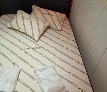 Zona Leste Bed & Breakfast | Hotel Rebeka