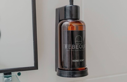 El Tropezon Hotel | Hotel Rebequet