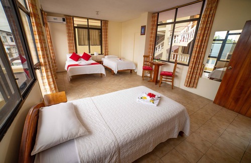 Bahia de la Academia Hotel | Hotel Red Booby
