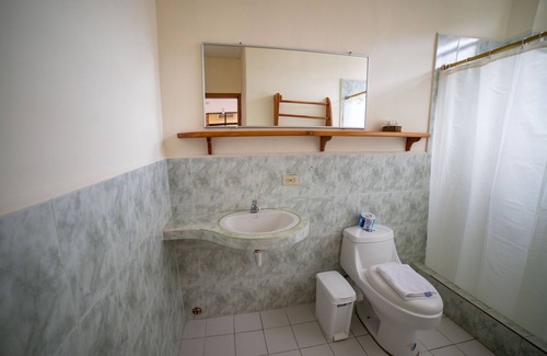 Bahia de la Academia Hotel | Hotel Red Booby