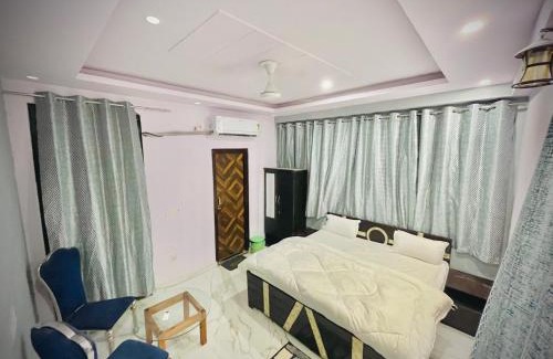 Faridabad House | Hotel regal garden