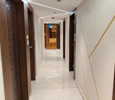 Bhat Hotel | Hotel Regal