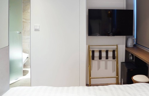 Zhongzheng Hotel | Hotel Relax V