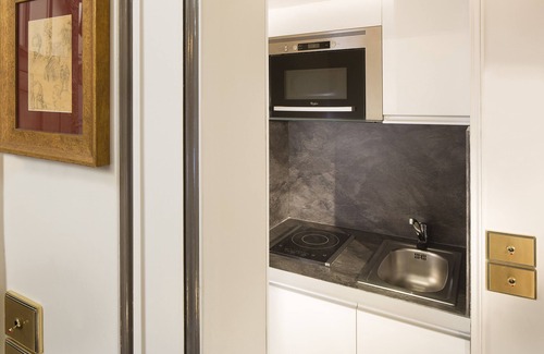 Latin Hotel | Hotel Residence Henri IV