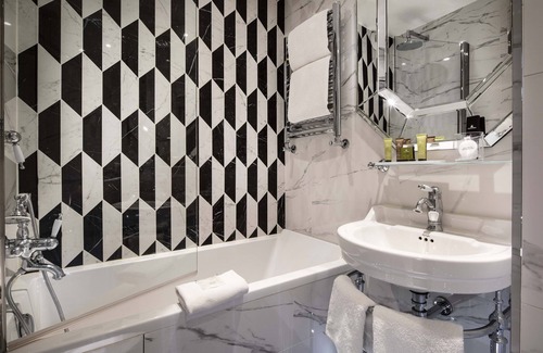 Latin Hotel | Hotel Residence Henri IV