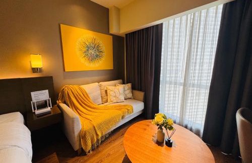 Makati Hotel | Hotel Residences at ACQUA Tower near Rockwell Makati