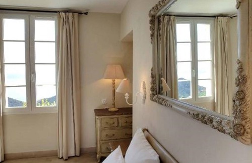 San-Martino-di-Lota Hotel | Hotel Restaurant La Corniche