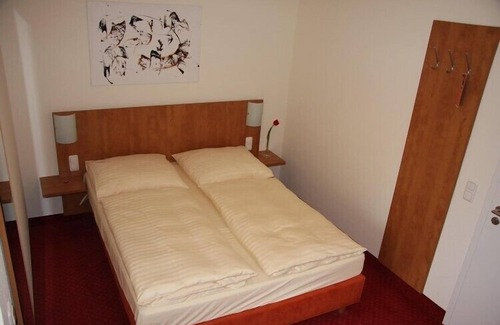 Wallau Hotel | Hotel Restaurant Alter Hof