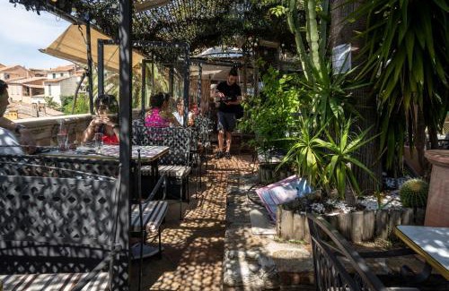 Bormes-Les-Mimosas Hotel | Hotel Restaurant Bellevue