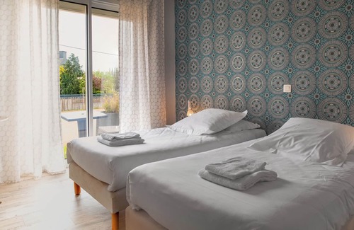 Erdeven Hotel | Hotel Restaurant La Voile Bleue