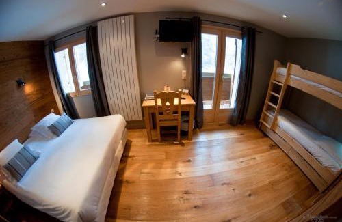 Les Claux Hotel | Hotel & Restaurant Les Escondus