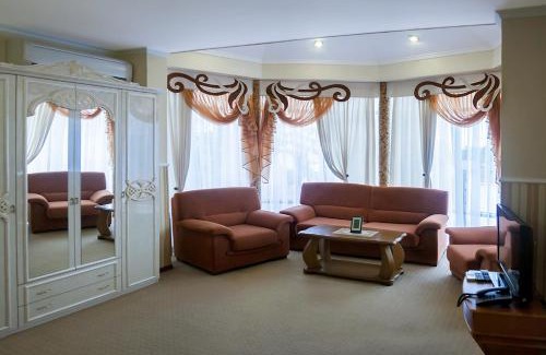 Truskavets Hotel | Hotel&Restaurant SENATOR