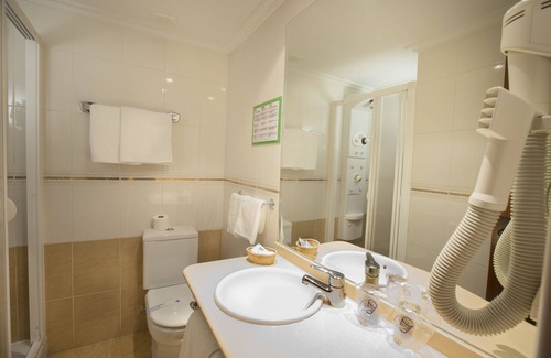 Alamedilla Hotel | Hotel Reyes Catolicos
