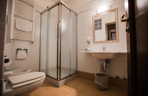 Acquaviva Hotel | Hotel Rio re