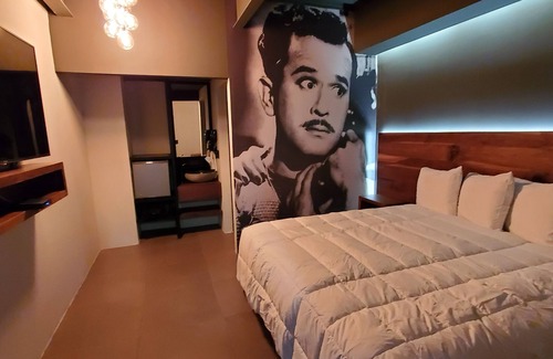 Avenida Revolucion Hotel | Hotel Rio Rita