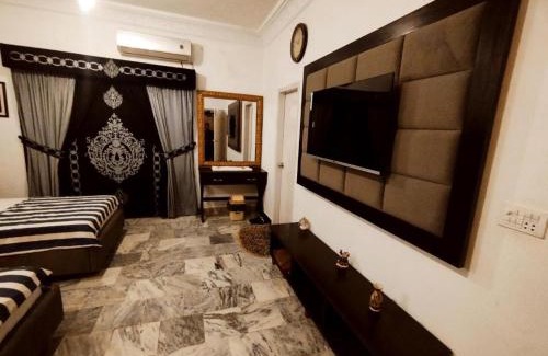 D.H.A. Hotel | Hotel Rise Inn
