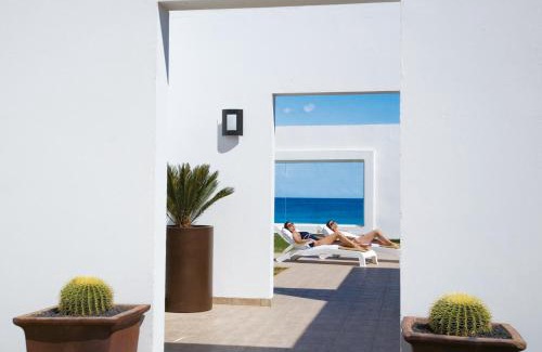 Corralejo Hotel | Hotel Riu Palace Tres Islas