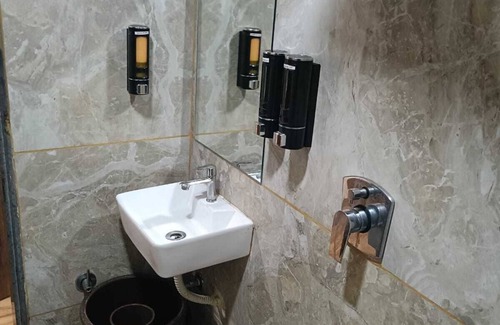 Navrangpura Hotel | HOTEL RJ RESIDENCY C.G.ROAD